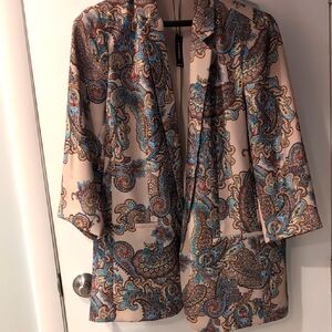 Express Womens Paisley 3/4 Sleeve Blazer Size Large Never Worn.